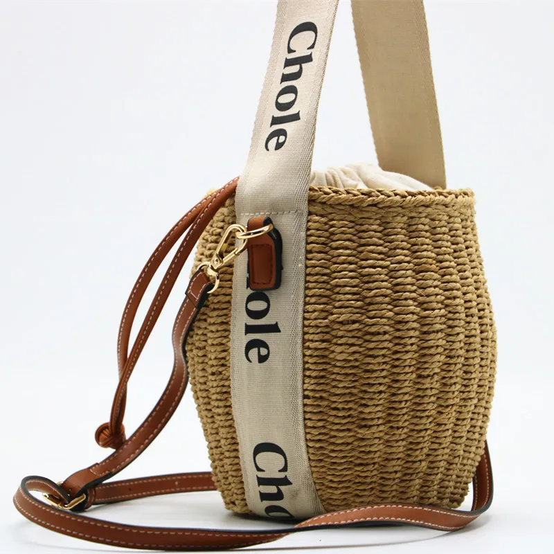 2022 Summer New Letter Straw Handbag Fashion Woven Bucket Bag Lady Vacation Beach Organizer Pruse Shopping Luxury bolso de señor
2022 Summer New Letter Straw Handbag Fashion Woven Bucket Bag Lady Vacation Beach Organizer Pruse Shopping Luxury bolso de señor