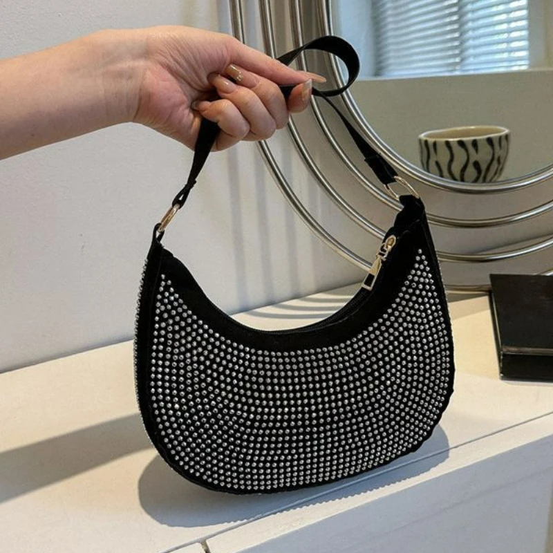 Diamond-Encrusted Popular Handbags Spring 2023 New Rhinestone Shoulder Personalized Casual Messenger Bags
Diamond-Encrusted Popular Handbags Spring 2023 New Rhinestone Shoulder Personalized Casual Messenger Bags
