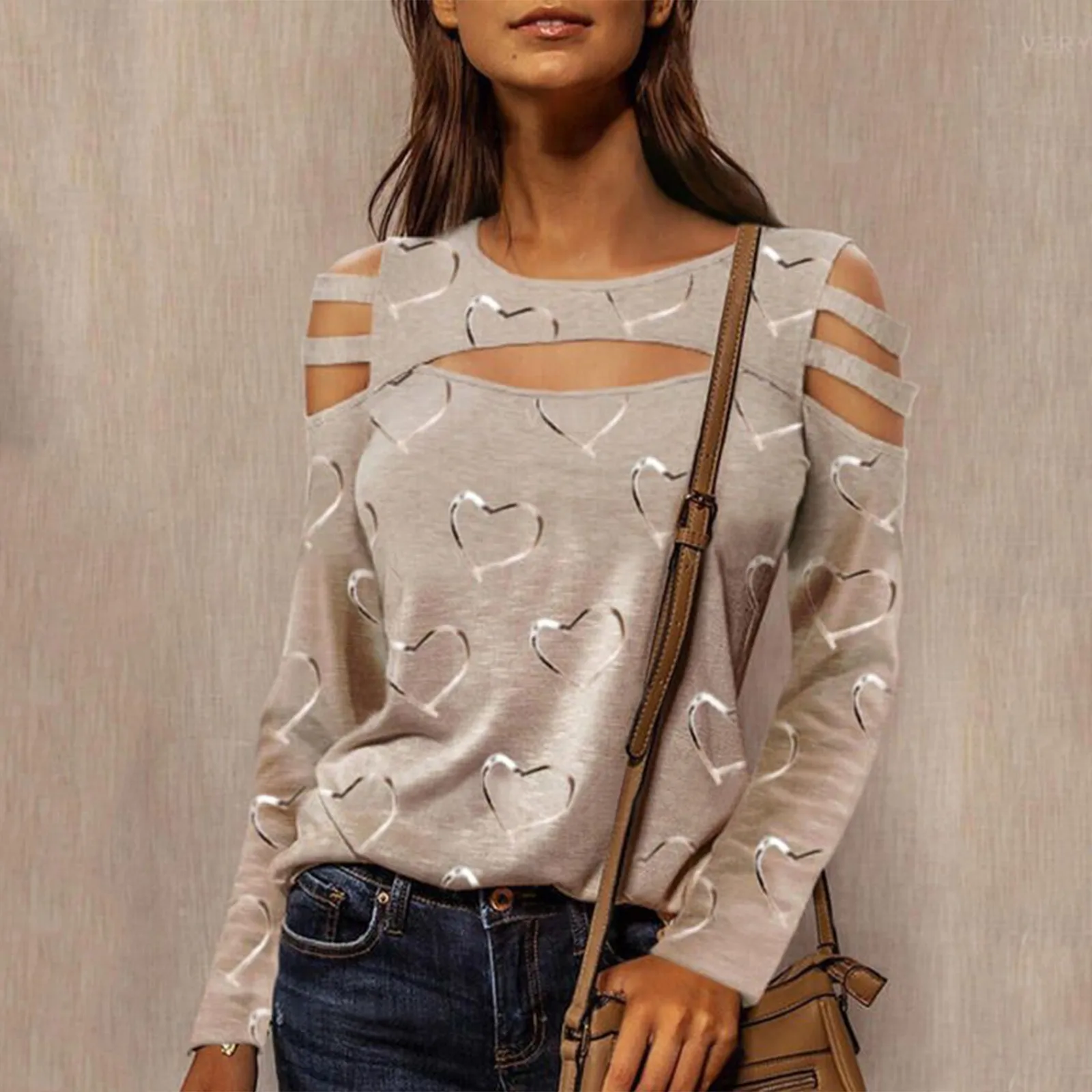 2022 Spring and Autumn new European and American love printing fashion casual sexy long sleeve casual shirt women
2022 Spring and Autumn new European and American love printing fashion casual sexy long sleeve casual shirt women