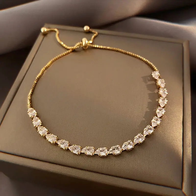 Sparkling Gypsophila Adjustable Bracelet Exquisite Gold Color Crystal Bangle For Women Fine Fashion Jewelry Wedding Party Gift
Sparkling Gypsophila Adjustable Bracelet Exquisite Gold Color Crystal Bangle For Women Fine Fashion Jewelry Wedding Party Gift