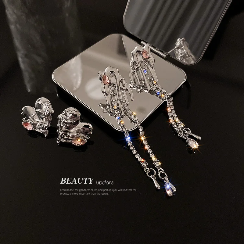 S925 Needle Tassels Geometry Heart Stud Earrings Piercing Woman Hanging Earrings Luxury Korean Fashion Jewelry 2022 Trend New
S925 Needle Tassels Geometry Heart Stud Earrings Piercing Woman Hanging Earrings Luxury Korean Fashion Jewelry 2022 Trend New
