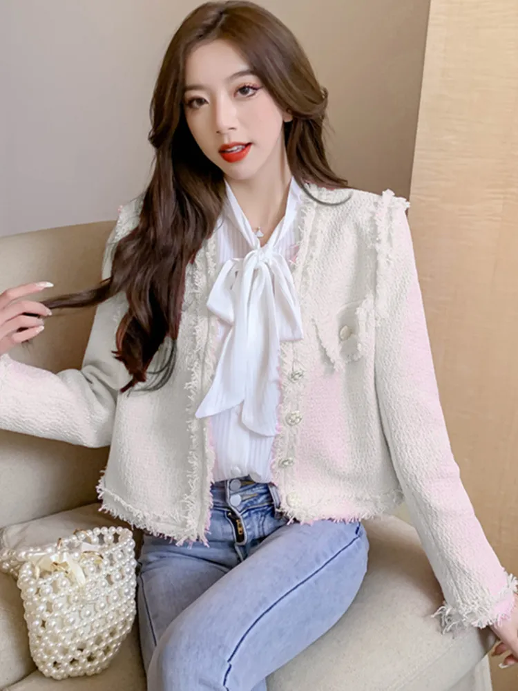 High Quality Women Fashion Tassels Jackets Outerwear Elegant V-Collar Single Breasted Tweed Coats Spring Women Clothes
High Quality Women Fashion Tassels Jackets Outerwear Elegant V-Collar Single Breasted Tweed Coats Spring Women Clothes
