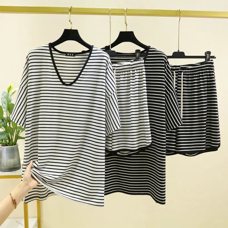Thin Summer Pajamas Modal V-neck Oversized Loose Fitting Pullover Shorts Short Sleeved Striped Casual Home Wear Pyjamas Set
Thin Summer Pajamas Modal V-neck Oversized Loose Fitting Pullover Shorts Short Sleeved Striped Casual Home Wear Pyjamas Set
