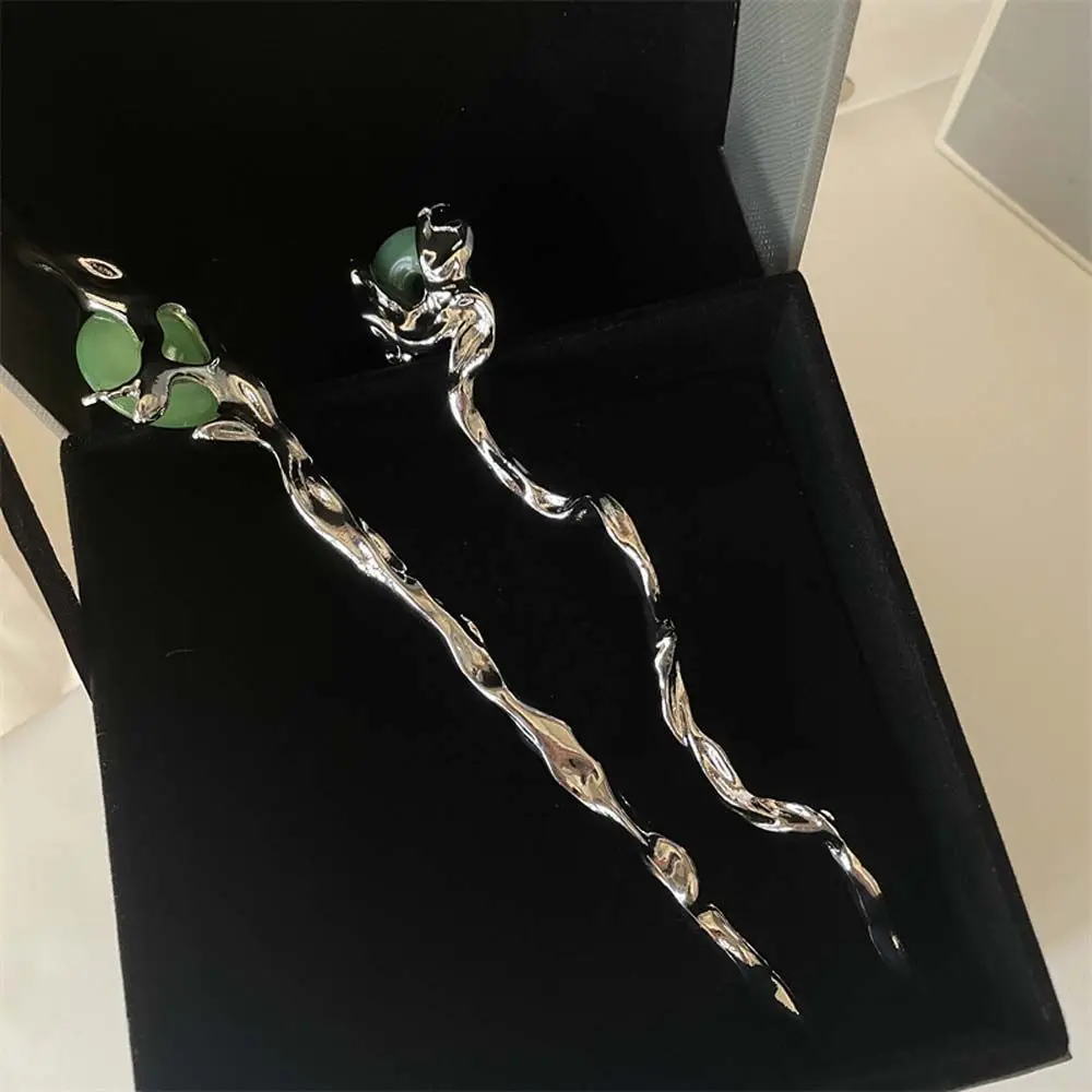 Vintage Chinese Style Hanfu Hair Stick Women Metal Alloy Hairpin Artificial Jade Hair Fork National Style Jewelry Accessories
Vintage Chinese Style Hanfu Hair Stick Women Metal Alloy Hairpin Artificial Jade Hair Fork National Style Jewelry Accessories