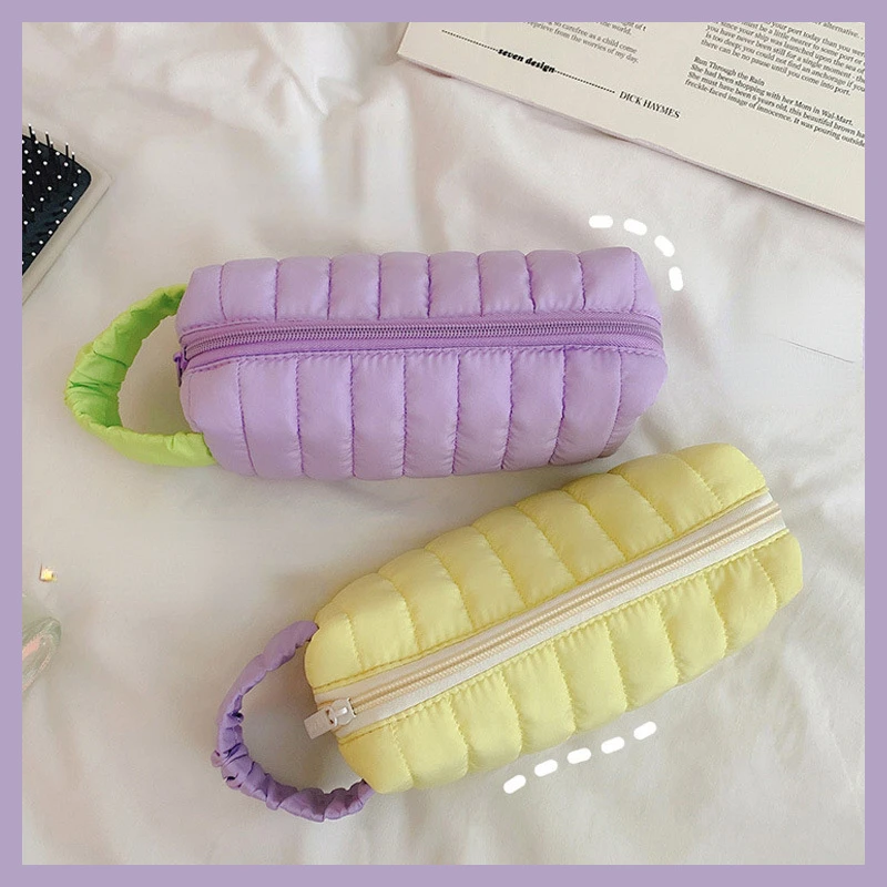 Simple Cream Cake Pen Bag Cute Girls Ins Large Capacity Stationery Storage Bag Student Pencil Case Pencil Bag
Simple Cream Cake Pen Bag Cute Girls Ins Large Capacity Stationery Storage Bag Student Pencil Case Pencil Bag