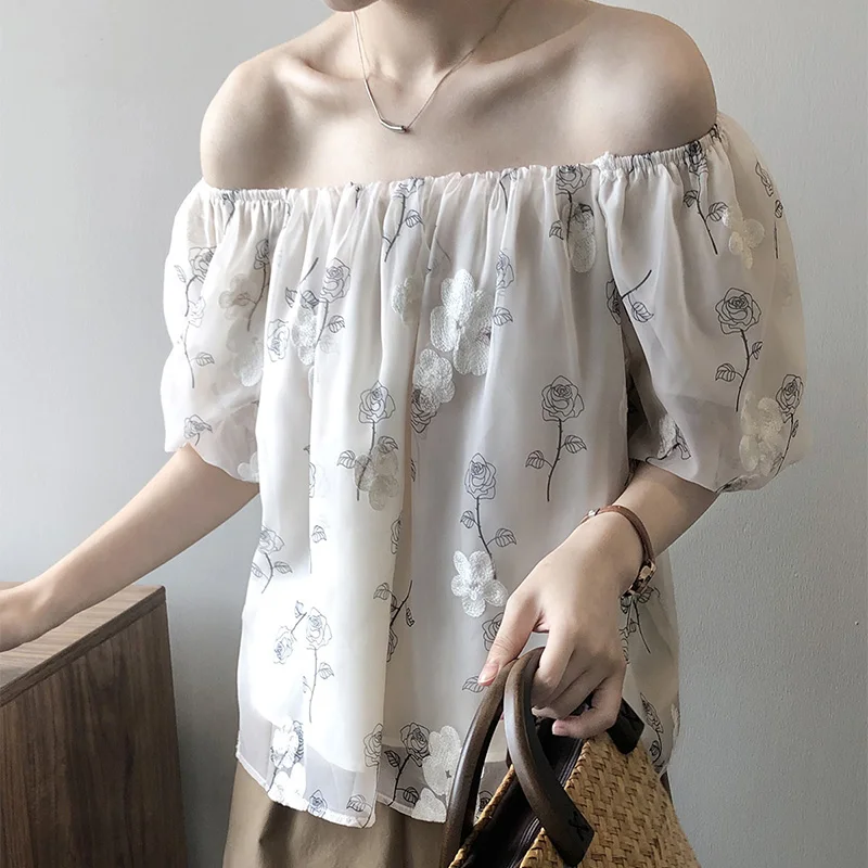 2022 Summer Women Blouse Sweet Embroidered One-Neck Korean Fashion Loose Mesh Floral Print Shirt Off Shoulder Top Clothing 9070
2022 Summer Women Blouse Sweet Embroidered One-Neck Korean Fashion Loose Mesh Floral Print Shirt Off Shoulder Top Clothing 9070