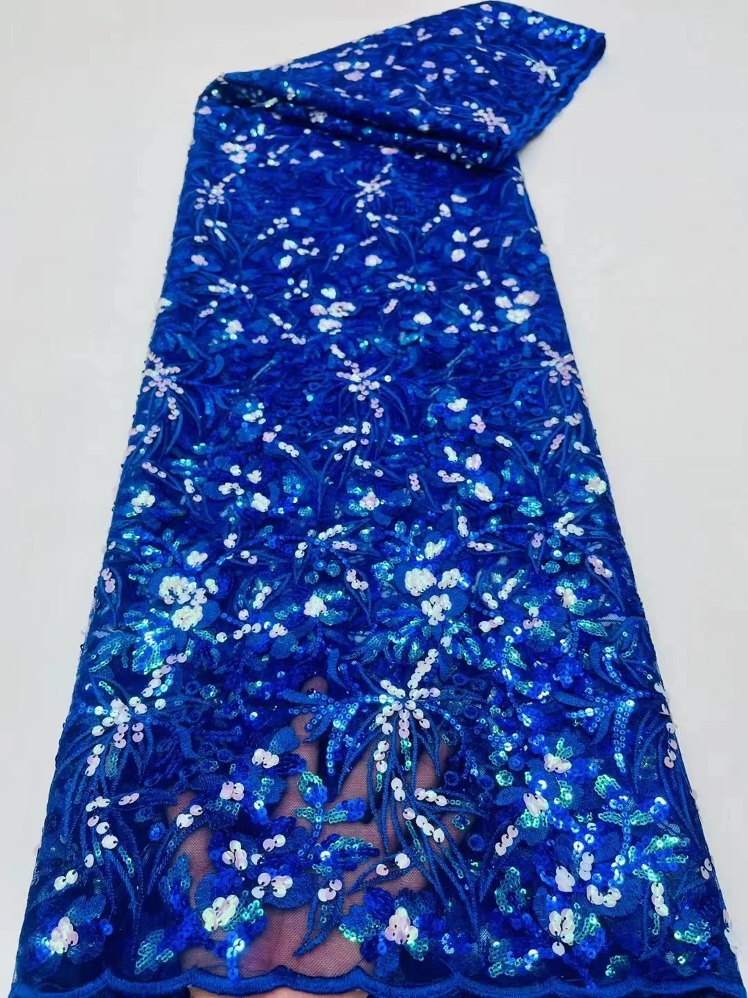 2022 New Design Royal blue Sequins African Mesh Lace Fabric Embroidery Latest French Tulle Lace Fabric Light Sequined Sew
2022 New Design Royal blue Sequins African Mesh Lace Fabric Embroidery Latest French Tulle Lace Fabric Light Sequined Sew