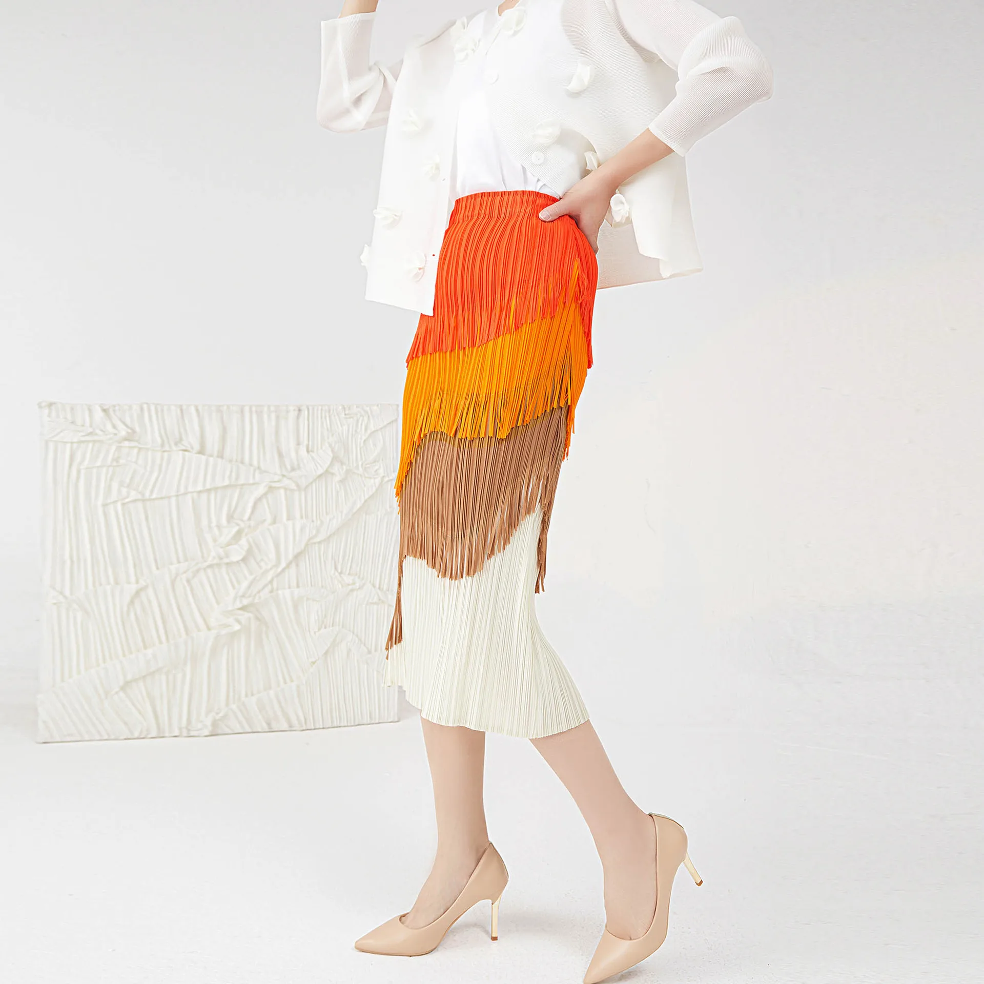 Pleated Tassel Skirt Design Sense Niche High Waist Slim Long Temperament Straight Hip Skirt
Pleated Tassel Skirt Design Sense Niche High Waist Slim Long Temperament Straight Hip Skirt