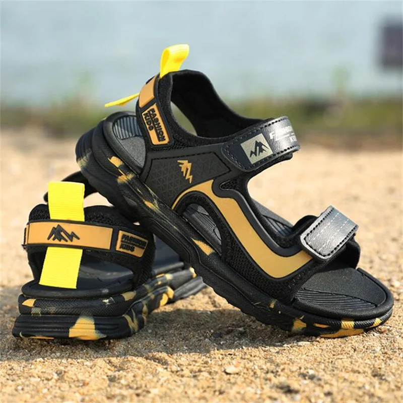 Kids beach sandals Fashion boys middle and big Kids soft sole outdoor light sandals hollow out Breathable children's shoes
Kids beach sandals Fashion boys middle and big Kids soft sole outdoor light sandals hollow out Breathable children's shoes