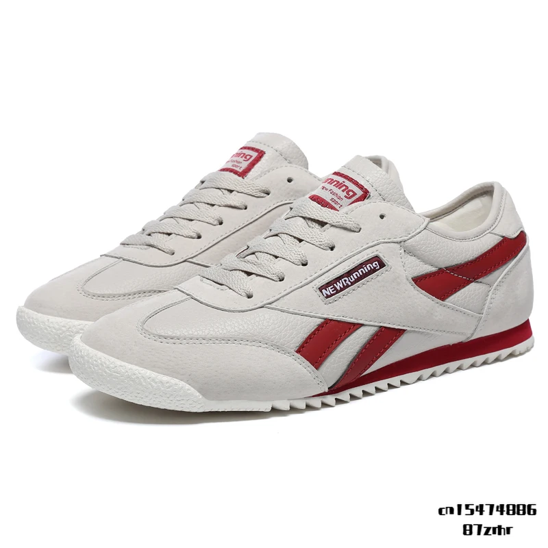 Breathable Men's Running Shoes Retro Sneakers Genuine Leather Flats Women Sports Shoes Outdoor Walking Light Athletic Trainers
Breathable Men's Running Shoes Retro Sneakers Genuine Leather Flats Women Sports Shoes Outdoor Walking Light Athletic Trainers