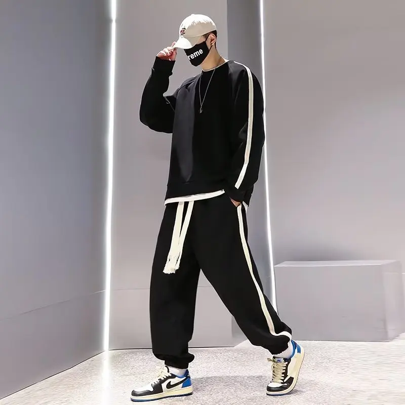 Fashion Tracksuit Men Korean Spring Autumn Men's Sets Clothes for Men Sweatshirt+Sweatpants 2 Pieces Set High Street Jogging Set
Fashion Tracksuit Men Korean Spring Autumn Men's Sets Clothes for Men Sweatshirt+Sweatpants 2 Pieces Set High Street Jogging Set