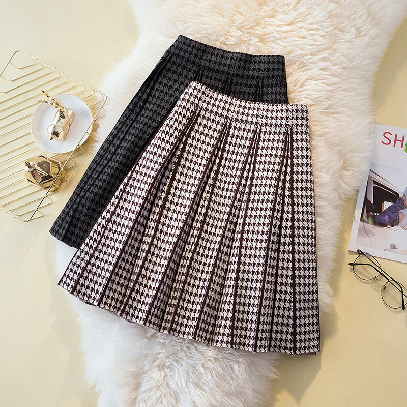 Plaid Knitted Mini Pleated Elegant High-Waisted Women'S Spring Autumn Winter Skirts Korean Style Fashion 2022 Harajuku Clothes
Plaid Knitted Mini Pleated Elegant High-Waisted Women'S Spring Autumn Winter Skirts Korean Style Fashion 2022 Harajuku Clothes