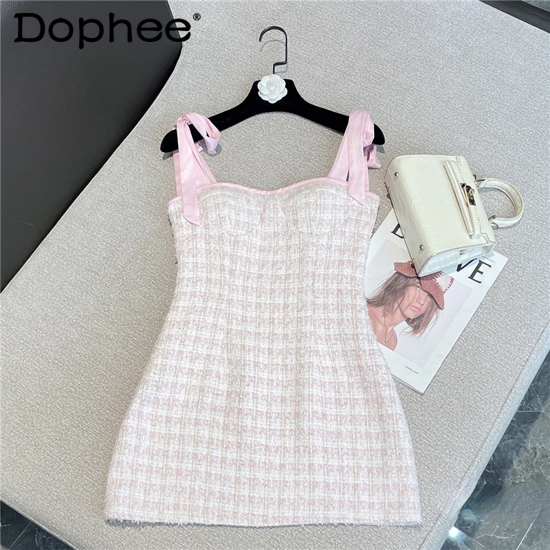 2022 Chic Pink Plaid Tweed Dress for Women Summer Temperament Sexy Trendy Slim Fit Lace-up Spaghetti Strap Dresses Vestidos
2022 Chic Pink Plaid Tweed Dress for Women Summer Temperament Sexy Trendy Slim Fit Lace-up Spaghetti Strap Dresses Vestidos