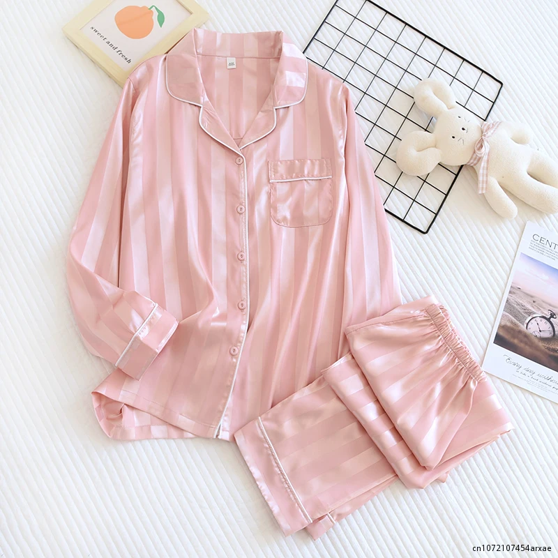 New Couple Pajamas Suit Ice Silk Long-Sleeve Sleepwear Silky Satin Women Home Service Set Femme Pijamas Mujer Feminino Pyjama 
New Couple Pajamas Suit Ice Silk Long-Sleeve Sleepwear Silky Satin Women Home Service Set Femme Pijamas Mujer Feminino Pyjama
