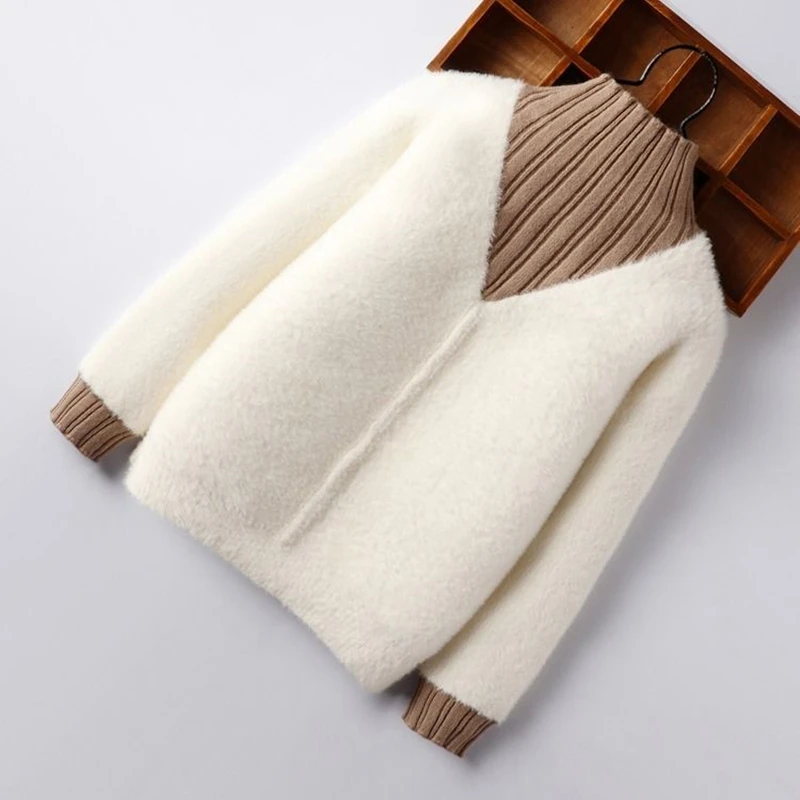 Child Thicken Solid-color Turtleneck Sweater Girl Autumn Winter Warm Bottoming Shirt Kids Fashion Casual Fake Two Piece Sweater
Child Thicken Solid-color Turtleneck Sweater Girl Autumn Winter Warm Bottoming Shirt Kids Fashion Casual Fake Two Piece Sweater