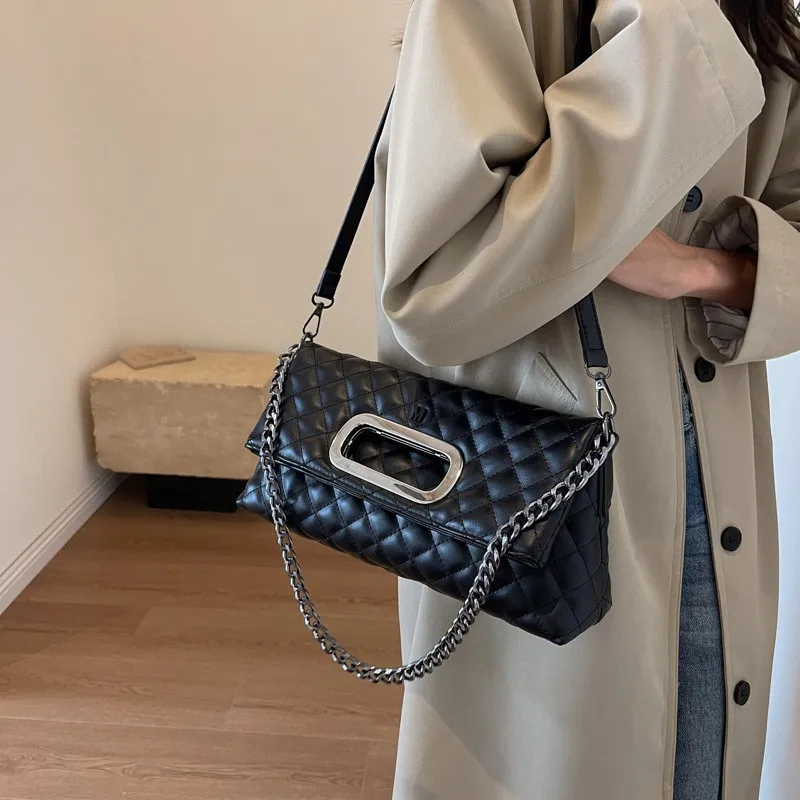New Women's Crossbody Bag Hot Sale Solid Color Classic Diamond Plaid Square Buckle Chain Single Shoulder Crossbody Handbag
New Women's Crossbody Bag Hot Sale Solid Color Classic Diamond Plaid Square Buckle Chain Single Shoulder Crossbody Handbag