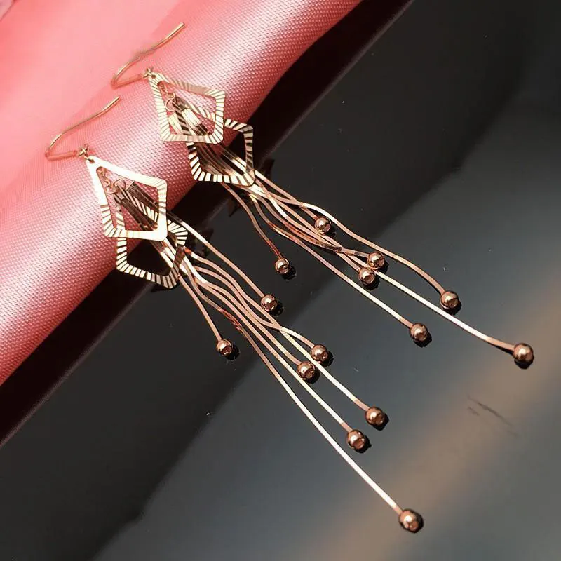 Женские позолоченные серьги-кисточки, розовое золото 14 к, 585
Женские позолоченные серьги-кисточки, розовое золото 14 к, 585