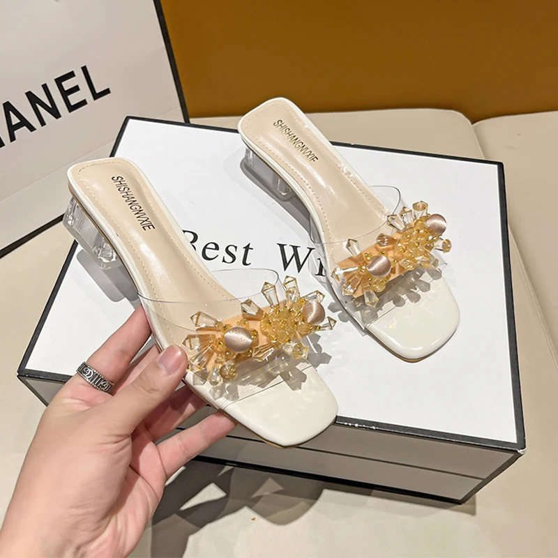 Женские шлепанцы, модные сандалии из ПВХ со стразами на среднем каблуке, новинка 2023, Летние повседневные шлепанцы, обувь, привлекательные прозрачные туфли-лодочки, женская обувь
Женские шлепанцы, модные сандалии из ПВХ со стразами на среднем каблуке, новинка 2023, Летние повседневные шлепанцы, обувь, привлекательные прозрачные туфли-лодочки, женская обувь
