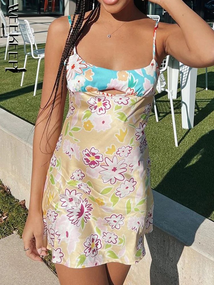 Weekeep Elegant Beach Style Strap Dress Y2k Aesthetic Hollow Out Sleeveless Floral Print Mini Dresses Ladies Fairycore Sundress
Weekeep Elegant Beach Style Strap Dress Y2k Aesthetic Hollow Out Sleeveless Floral Print Mini Dresses Ladies Fairycore Sundress