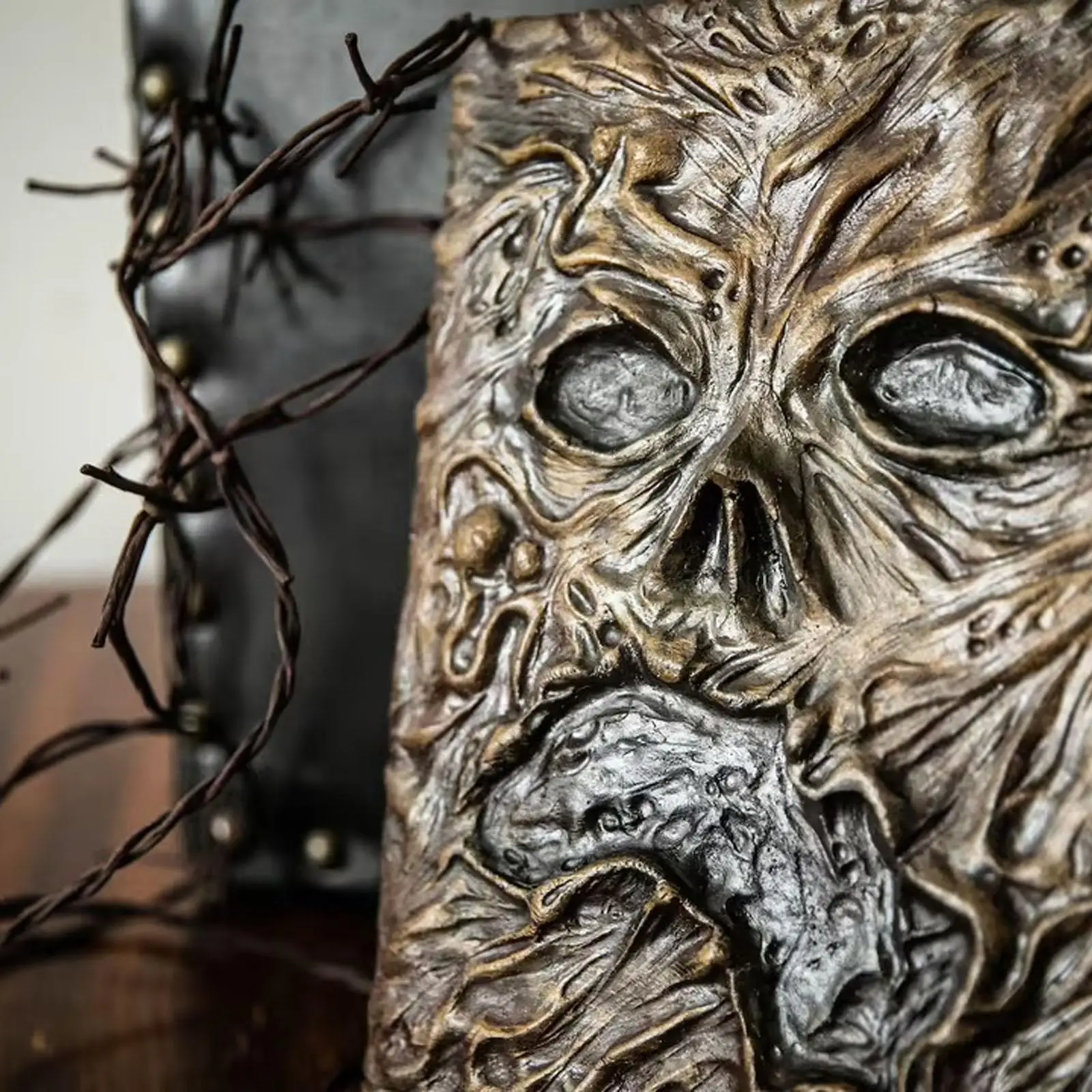 Necronomicon, демон, зло, мертвец, реквизит, книга из фильма ужасов, реквизит для Хэллоуина, украшение для ведьмастера, волшевечерние книга B8U6
Necronomicon, демон, зло, мертвец, реквизит, книга из фильма ужасов, реквизит для Хэллоуина, украшение для ведьмастера, волшевечерние книга B8U6
