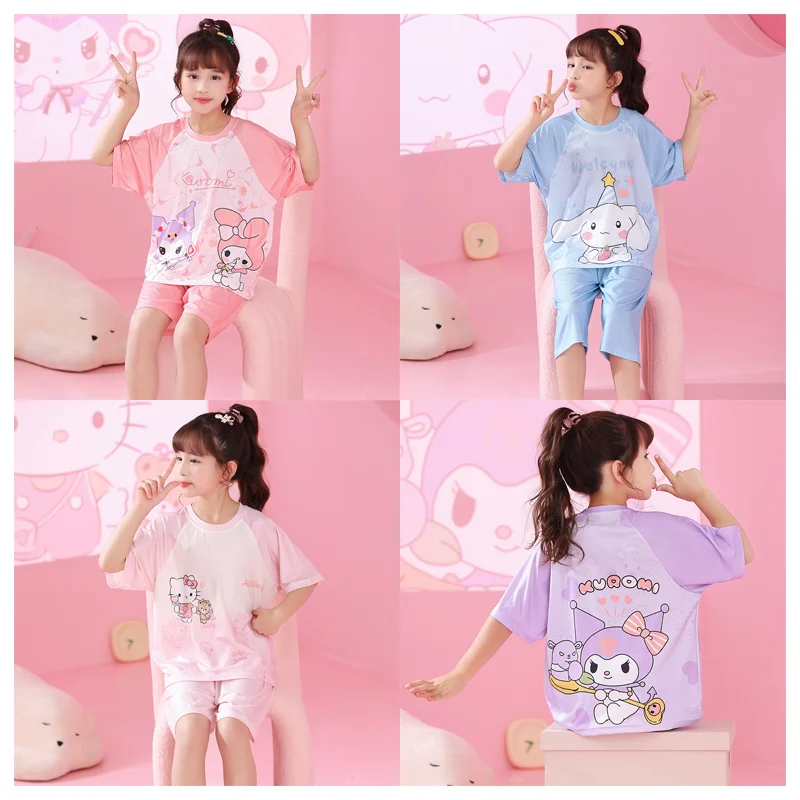 Пижама Sanrios My Melody Cinnamoroll Hellokittys для детей и взрослых, Летняя шелковая пижама, милые шорты с коротким рукавом, домашняя одежда 
Пижама Sanrios My Melody Cinnamoroll Hellokittys для детей и взрослых, Летняя шелковая пижама, милые шорты с коротким рукавом, домашняя одежда