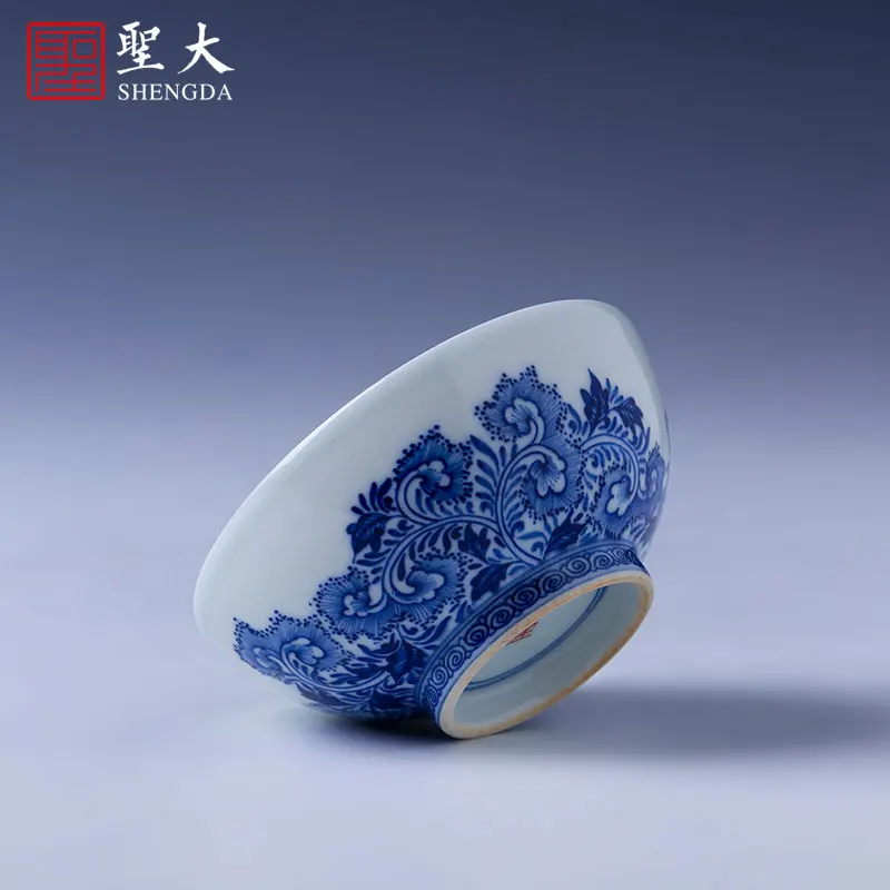 inside and outside the paint with blue and white tang grass grain lamp that all hand of jingdezhen tea service master
inside and outside the paint with blue and white tang grass grain lamp that all hand of jingdezhen tea service master