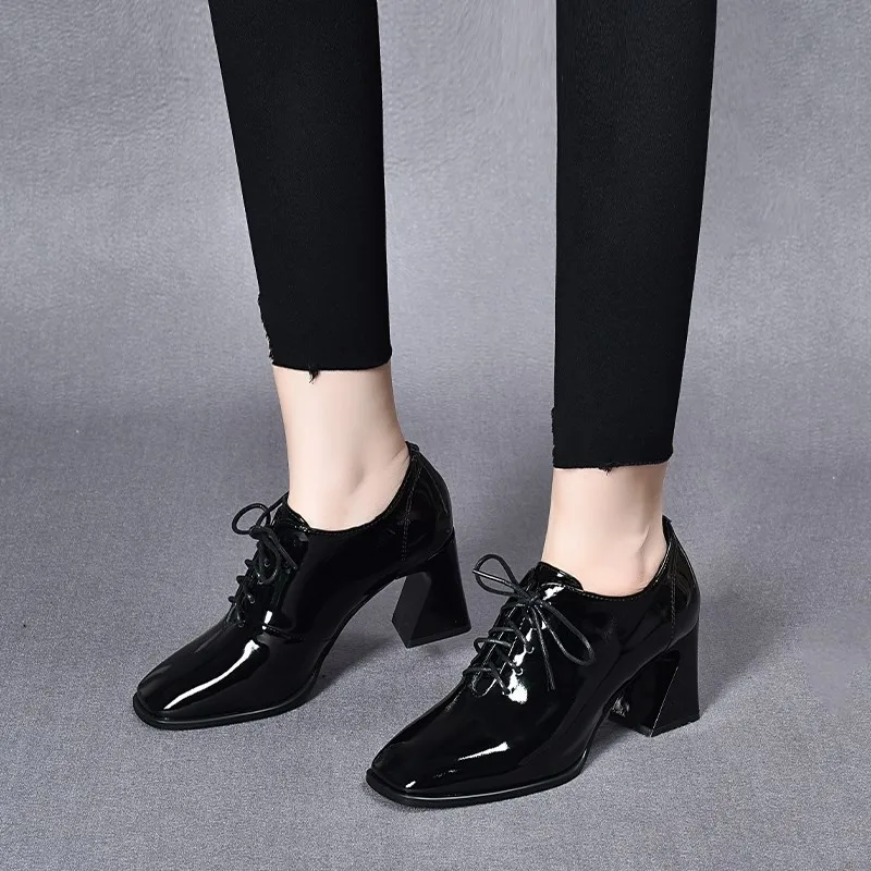 Туфли женские в африканском стиле, на шнуровке, квадратный носок, квадратный каблук 
Туфли женские в африканском стиле, на шнуровке, квадратный носок, квадратный каблук