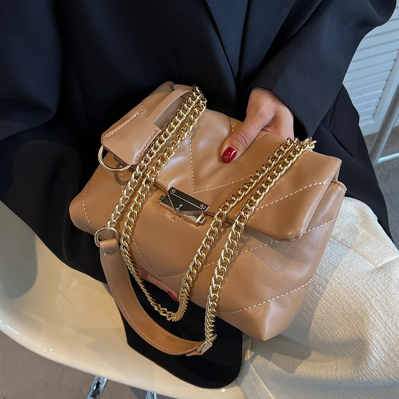 Small V-line Embroidery Thread PU Leather Crossbody Bags for Women LEFTSIDE Hit Trend Women's Branded Chain Shoulder Handbags
Small V-line Embroidery Thread PU Leather Crossbody Bags for Women LEFTSIDE Hit Trend Women's Branded Chain Shoulder Handbags