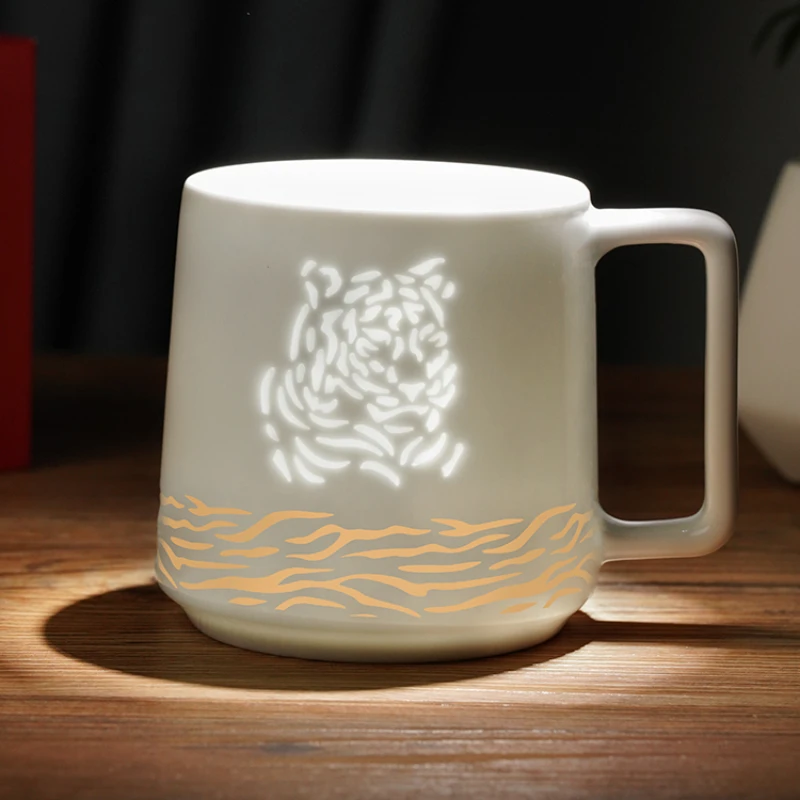 Year of Tiger Series Transparent Rice-Pattern Decorated Porcelain Mug Creative Cup Water Cup Starbucks Cup Coffee Cup Mugs Cup
Year of Tiger Series Transparent Rice-Pattern Decorated Porcelain Mug Creative Cup Water Cup Starbucks Cup Coffee Cup Mugs Cup