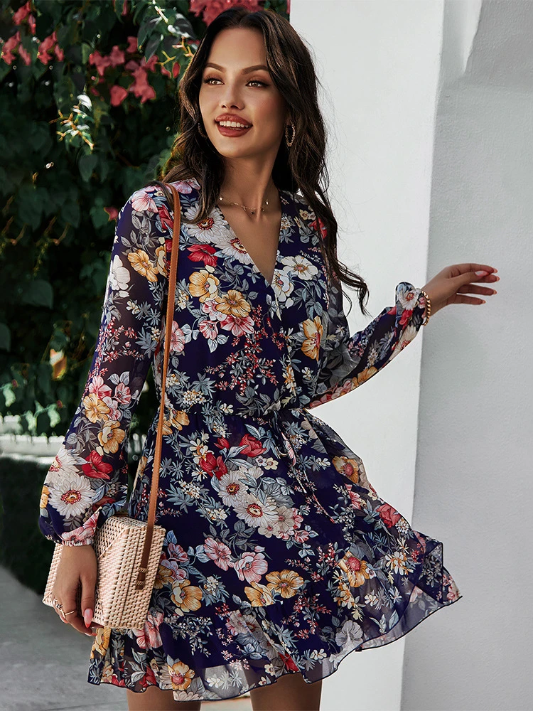 Spring/summer New V-neck Long-sleeved Dress Women Fashion Long-sleeved Breathable Printed Chiffon Skirt Casual Women's Clothing
Spring/summer New V-neck Long-sleeved Dress Women Fashion Long-sleeved Breathable Printed Chiffon Skirt Casual Women's Clothing