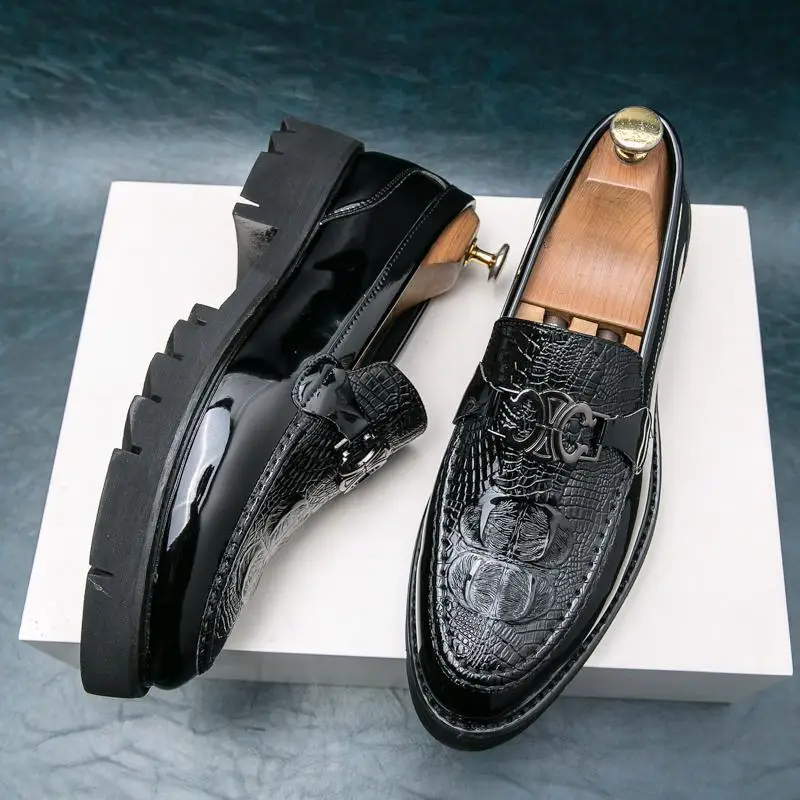 Men's Shoes Autumn Hollow out Leather Sandals Men's Soft Bottom Business Casual Shoes Men's Lightweight Dad Shoes Young Men's Sp
Men's Shoes Autumn Hollow out Leather Sandals Men's Soft Bottom Business Casual Shoes Men's Lightweight Dad Shoes Young Men's Sp