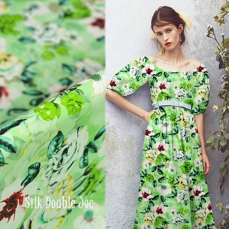 Свежий зеленый принт двойной Джо 100% шелковая ткань ручной работы сделай сам дизайн платья высокое качество искусственное Шитье
Свежий зеленый принт двойной Джо 100% шелковая ткань ручной работы сделай сам дизайн платья высокое качество искусственное Шитье