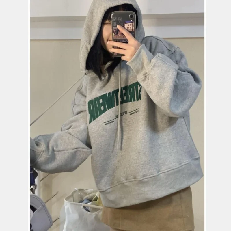 Grey Plus Velvet Hooded Sweater Women's 2023 Autumn and Winter Korean Version New Design Small Retro Casual Slim Loose Top
Grey Plus Velvet Hooded Sweater Women's 2023 Autumn and Winter Korean Version New Design Small Retro Casual Slim Loose Top
