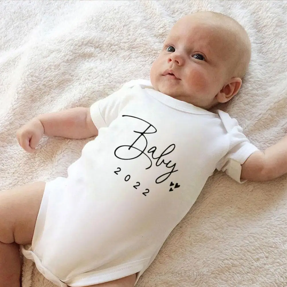 Baby Coming Soon 2022 Baby Boys Girls Romper Infant Bodysuits Unisex Pregnancy Clothes Gift Summer Outfits Announcement Q7z1
Baby Coming Soon 2022 Baby Boys Girls Romper Infant Bodysuits Unisex Pregnancy Clothes Gift Summer Outfits Announcement Q7z1