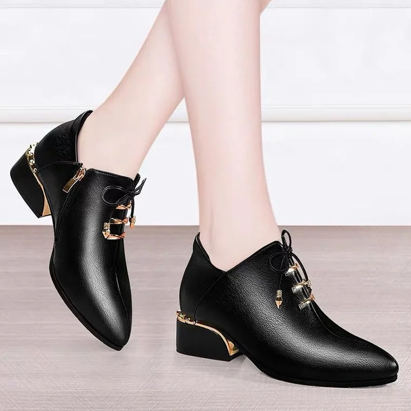 Black Leather Shoes Women Pointy Soft Leather New Women Shoes Lace-up Mid-heel Single Shoes High Heels Zapatos De Mujer 2023 New
Black Leather Shoes Women Pointy Soft Leather New Women Shoes Lace-up Mid-heel Single Shoes High Heels Zapatos De Mujer 2023 New
