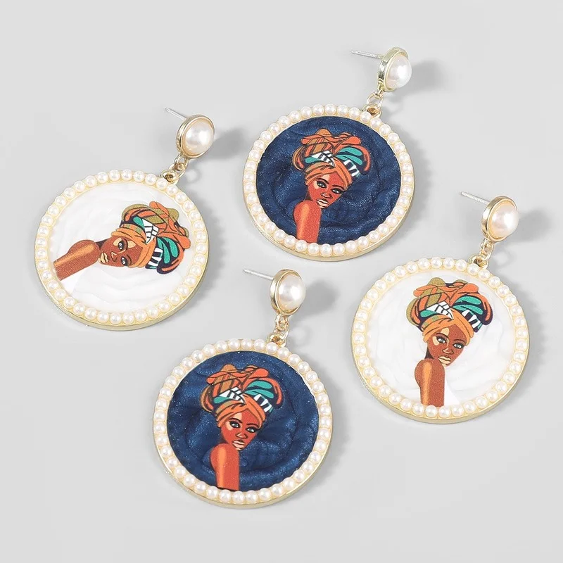 2021 Fashion Design Trend Alloy Inlaid Pearl Spray Paint Round Earrings Female Personality Trend Ear Jewelry Wholesale
2021 Fashion Design Trend Alloy Inlaid Pearl Spray Paint Round Earrings Female Personality Trend Ear Jewelry Wholesale