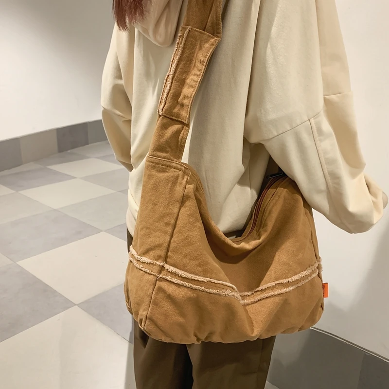 2022 New Tooling package 100% Cotton Canvas Shoulder Bags for Women Solid Black Leisure Or Travel Bags Fashion Crossbody Bags
2022 New Tooling package 100% Cotton Canvas Shoulder Bags for Women Solid Black Leisure Or Travel Bags Fashion Crossbody Bags