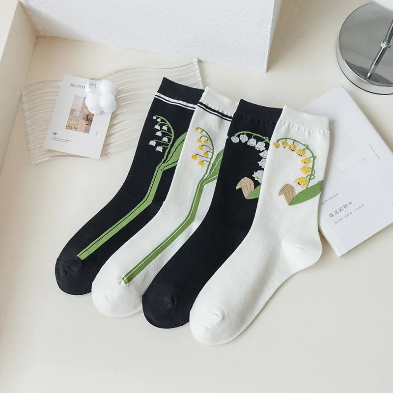 Новые женские носки весна-осень черные белые простые носки с цветочным узором Модные дышащие удобные хлопковые носки милые носки
Новые женские носки весна-осень черные белые простые носки с цветочным узором Модные дышащие удобные хлопковые носки милые носки