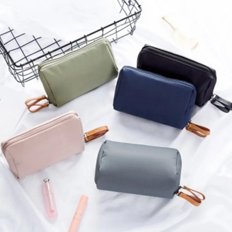 Women Small Cosmetic Bag Zipper Girls Makeup Lipstick Bags Travel Cosmetic Bag Coin Organizer Pouch Bags Nylon Wash Bag
Women Small Cosmetic Bag Zipper Girls Makeup Lipstick Bags Travel Cosmetic Bag Coin Organizer Pouch Bags Nylon Wash Bag