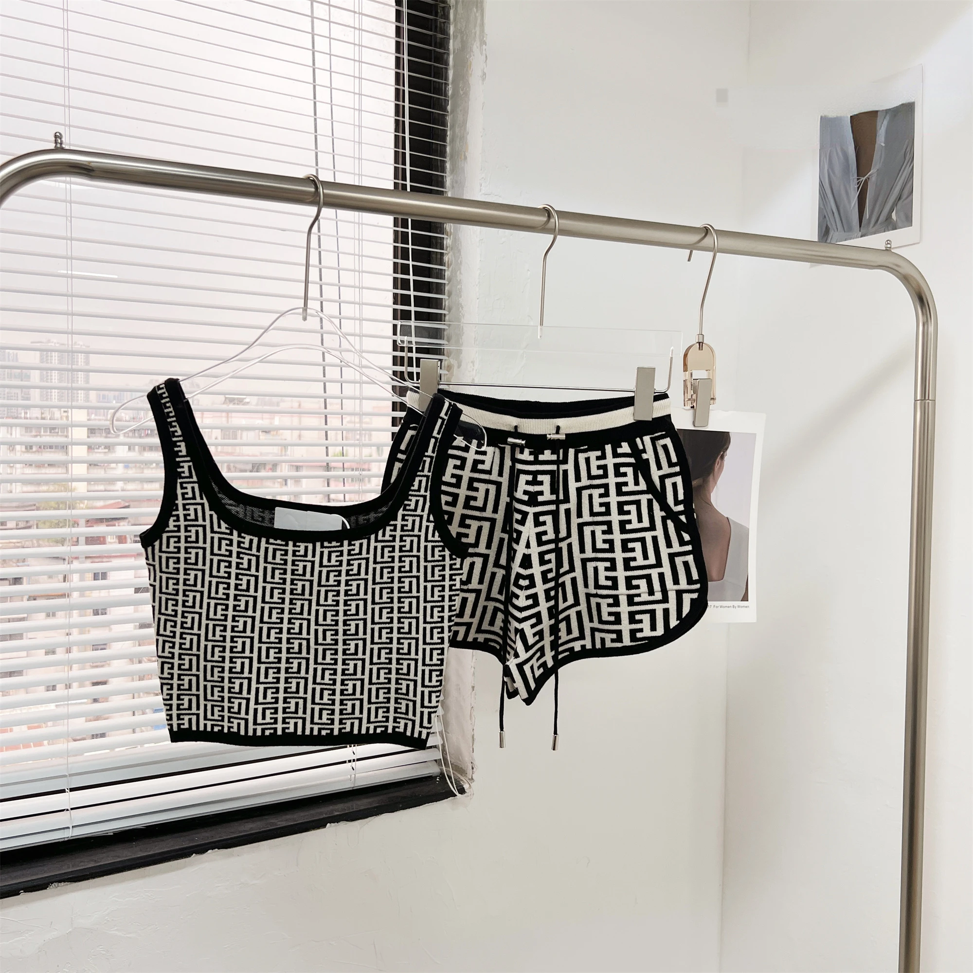 Korean Fashion Two Piece Set Women Knitted Casual Sport Square Collar Tank Tops Woman + Drawstring Shorts Female Dropshipping
Korean Fashion Two Piece Set Women Knitted Casual Sport Square Collar Tank Tops Woman + Drawstring Shorts Female Dropshipping