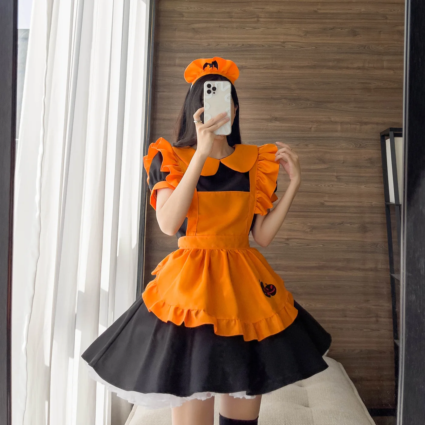 Maid Outfit Kawaii Lolita Dress Anime Hallowmas Cosplay Classical Cute Style Kawaii Role Play Costume Waiter Uniforms Bowknot
Maid Outfit Kawaii Lolita Dress Anime Hallowmas Cosplay Classical Cute Style Kawaii Role Play Costume Waiter Uniforms Bowknot