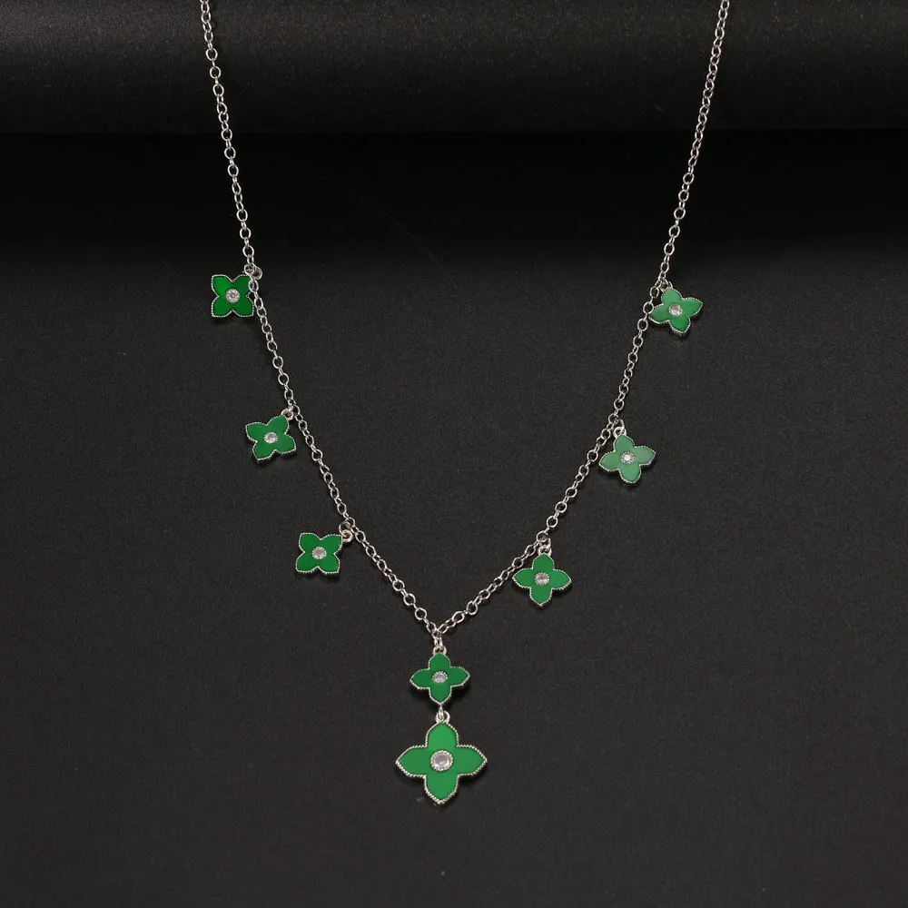 Designed For Women With High Quality Floral Necklace Inlaid With 3A Zirconia Fashion Leaf Pendant Jewelry In Multiple Colors
Designed For Women With High Quality Floral Necklace Inlaid With 3A Zirconia Fashion Leaf Pendant Jewelry In Multiple Colors