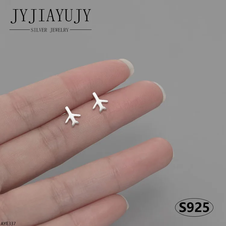 JYJIAYUJY 100% Sterling Silver S925 Stud Earrings Airplane Shape Fshion Trendy Daily Hypoallergenic Women Jewelry Gift AYE337
JYJIAYUJY 100% Sterling Silver S925 Stud Earrings Airplane Shape Fshion Trendy Daily Hypoallergenic Women Jewelry Gift AYE337