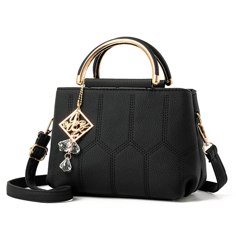 NEW Women Bag Fashion Shoulder Bags 2022 Zipper PU Leather Handbags Crossbody Bags for Women Famous Brand Spring
NEW Women Bag Fashion Shoulder Bags 2022 Zipper PU Leather Handbags Crossbody Bags for Women Famous Brand Spring