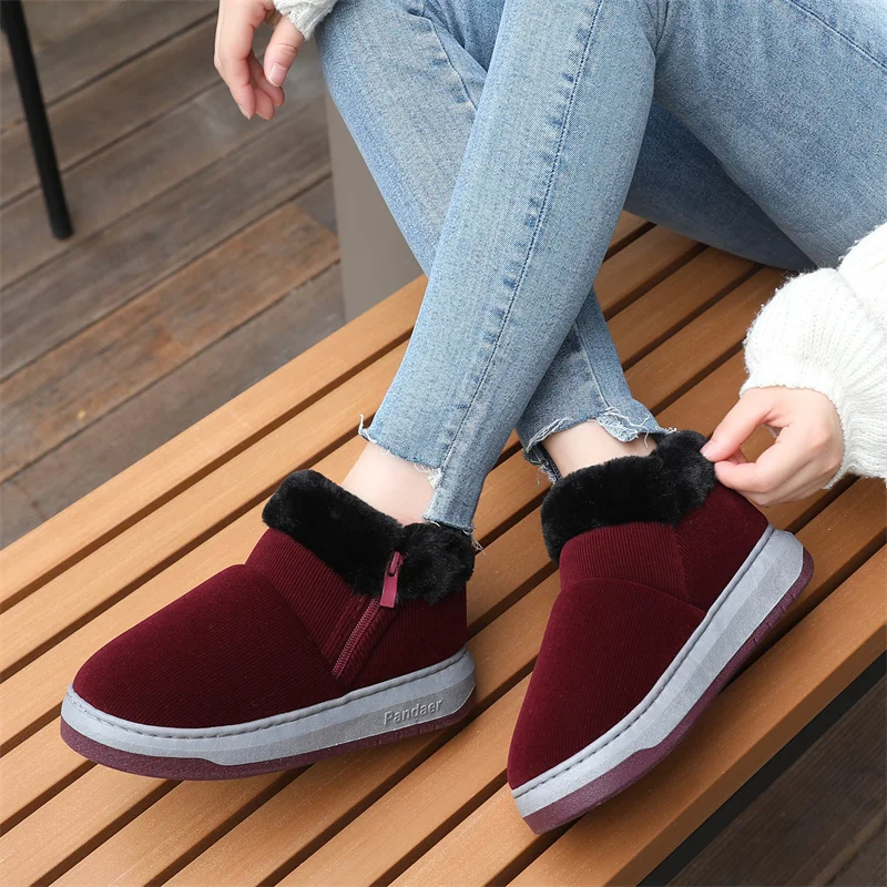 Flat Cotton Shoes for Home Use Winter Middle-aged and Old People's Flat Heel Short Boots Cotton Shoes Casual Wear Couple Shoes
Flat Cotton Shoes for Home Use Winter Middle-aged and Old People's Flat Heel Short Boots Cotton Shoes Casual Wear Couple Shoes