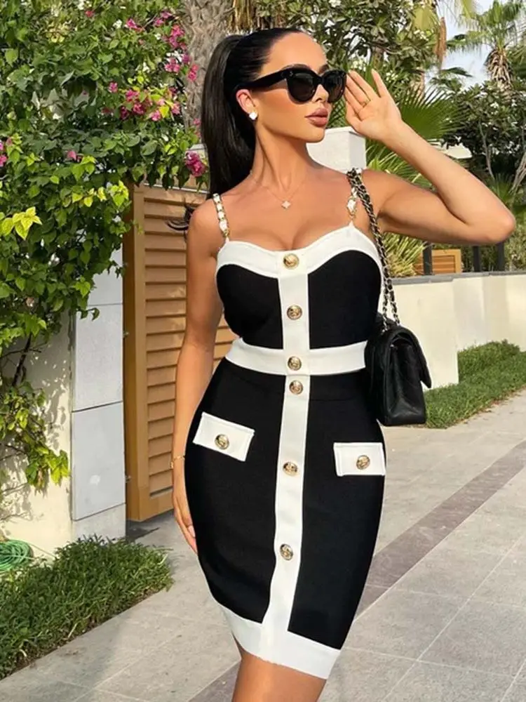 2022 Summer New Women'S Sexy 2-Piece Set Button Patchwork Chain Spaghetti Strap Crop Top & High Waist Skirt Bodycon Club Set
2022 Summer New Women'S Sexy 2-Piece Set Button Patchwork Chain Spaghetti Strap Crop Top & High Waist Skirt Bodycon Club Set