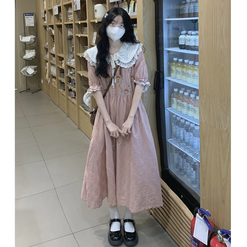 Japanese doll neck dress for women in summer 2022 new long skirt with a slim waist fairy super fairy skirt
Japanese doll neck dress for women in summer 2022 new long skirt with a slim waist fairy super fairy skirt
