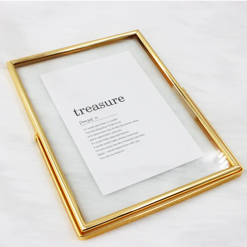 Nordic Light Luxury Metal Photo Frame, Transparent Table, DIY Specimen, Personalized, Creative Living Room Decoration
Nordic Light Luxury Metal Photo Frame, Transparent Table, DIY Specimen, Personalized, Creative Living Room Decoration