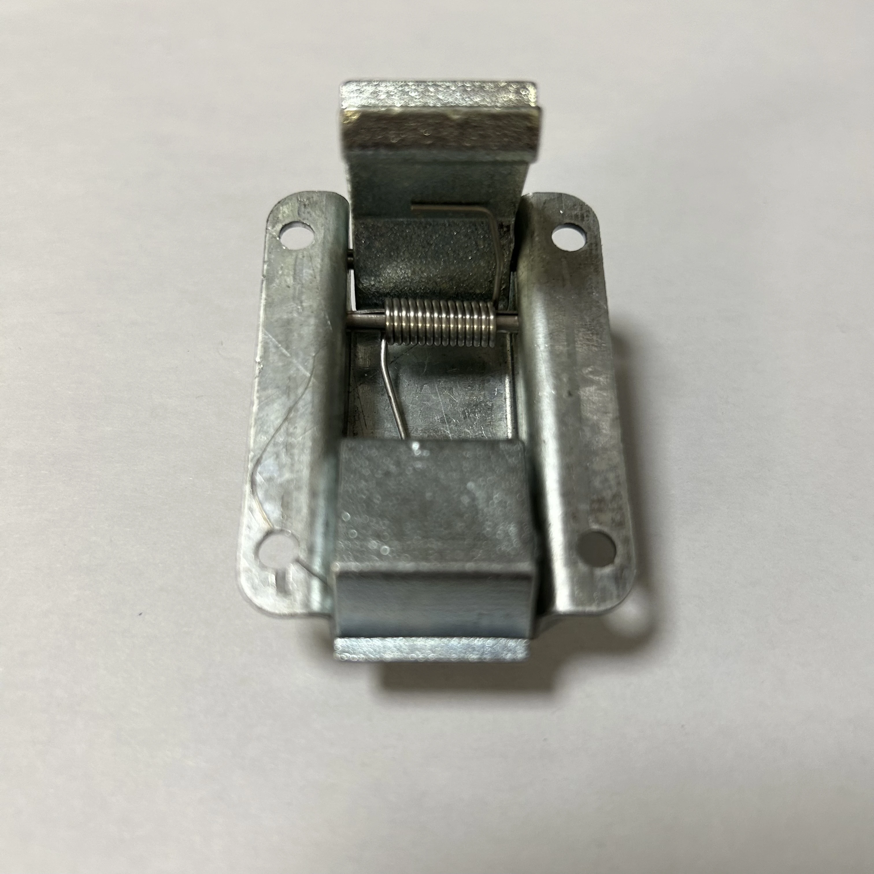 Genie 105759 105759GT, маленькая компрессионная защелка для Genie, подъемник для ножниц, фотография
Genie 105759 105759GT, маленькая компрессионная защелка для Genie, подъемник для ножниц, фотография