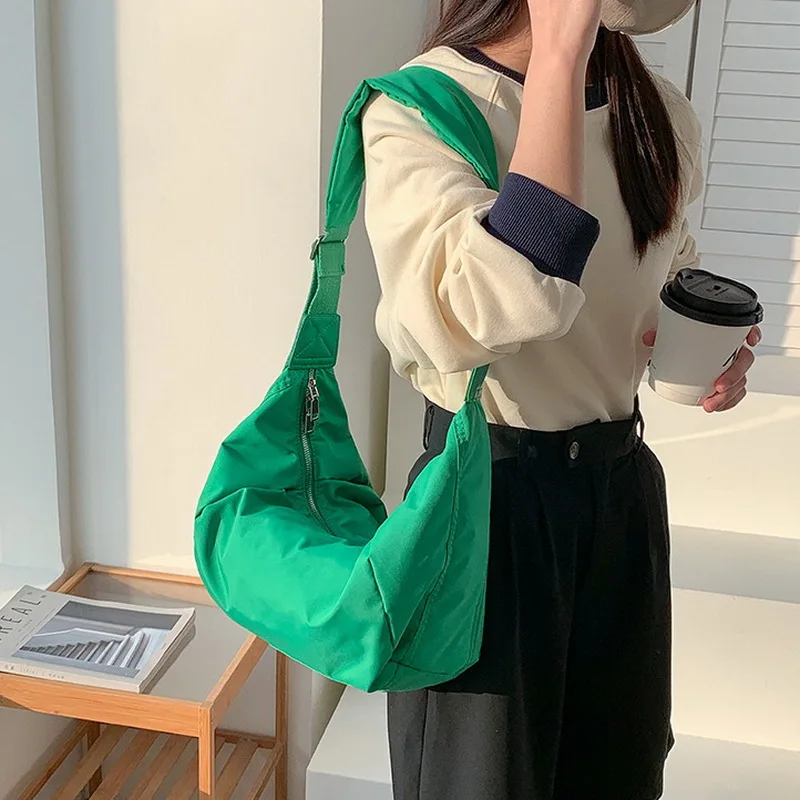 Diinovivo Casual Nylon Crossbody Bag High Quality Solid Female Shoulder Bag Large Capacity Messenger Bag Hobos Women Bag Tote
Diinovivo Casual Nylon Crossbody Bag High Quality Solid Female Shoulder Bag Large Capacity Messenger Bag Hobos Women Bag Tote